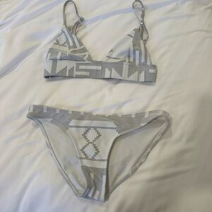 ElleJay Swim white and black suit XS